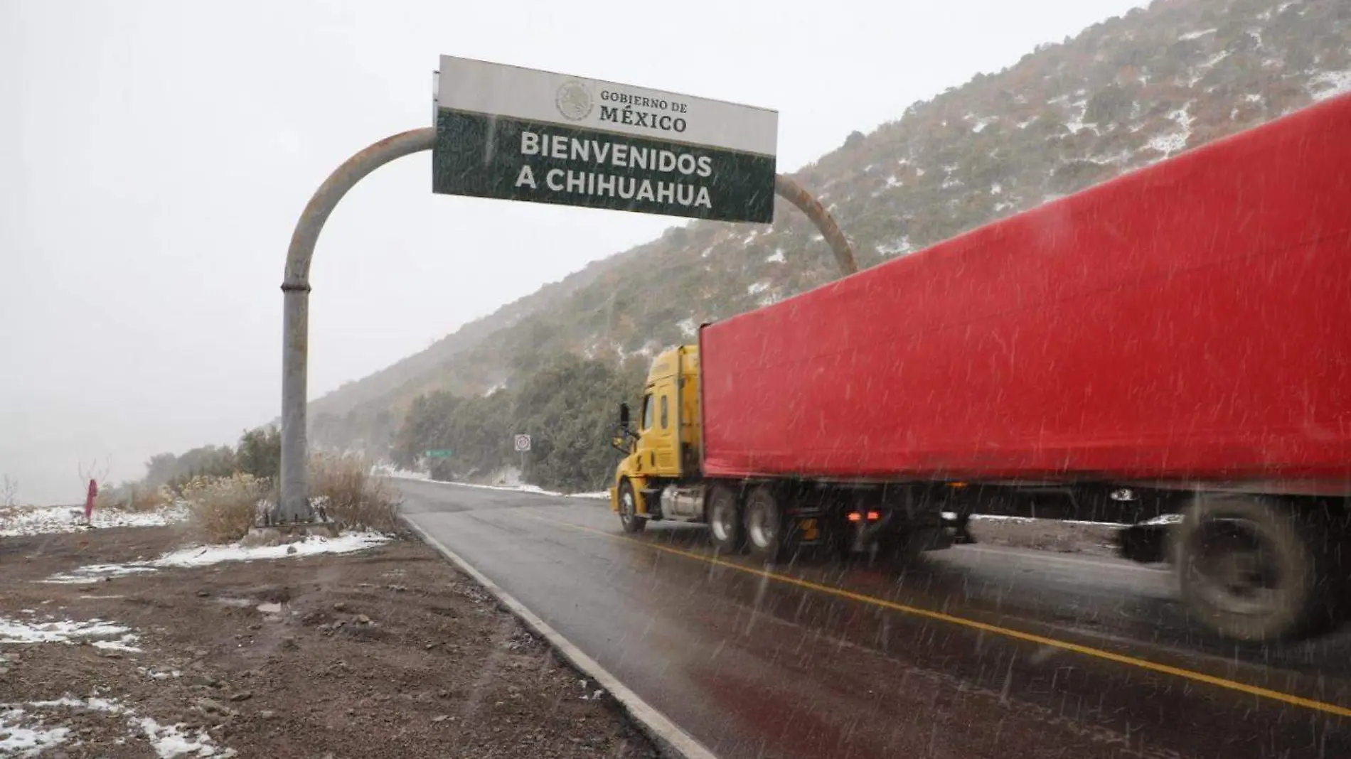 nieve frío carretera chihuahua trailer clima 